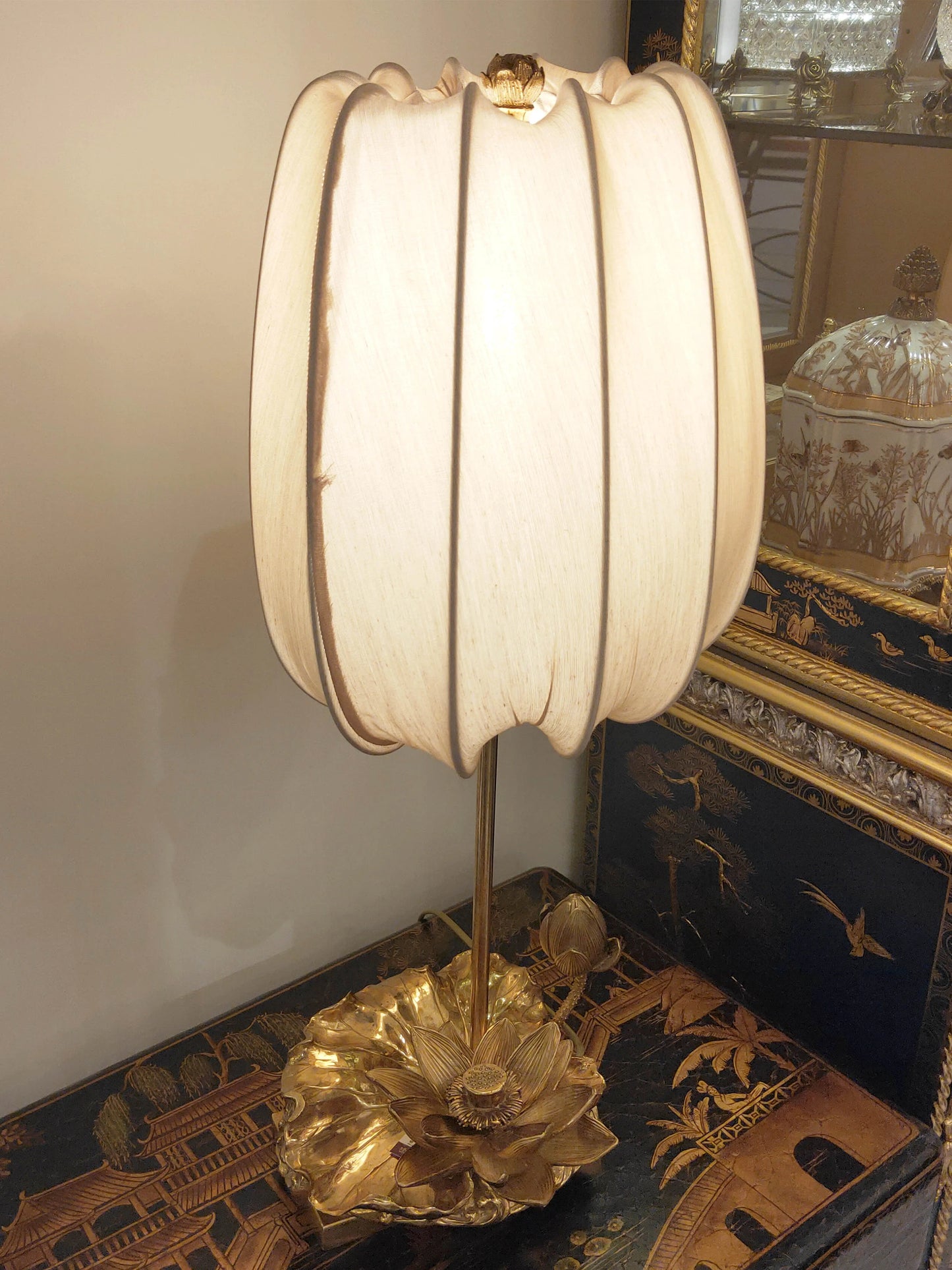 French Luxury Copper Lotus Leaf Shape Table Lamp